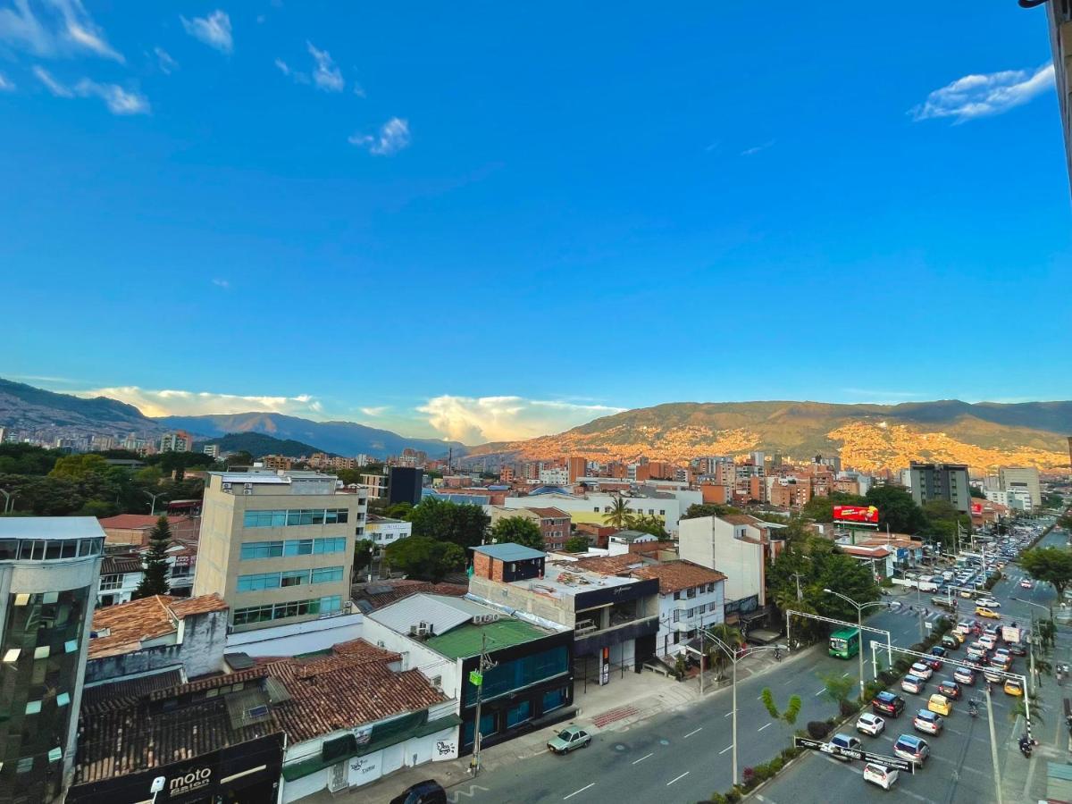 Apartamento En Laurels Medellín Buitenkant foto