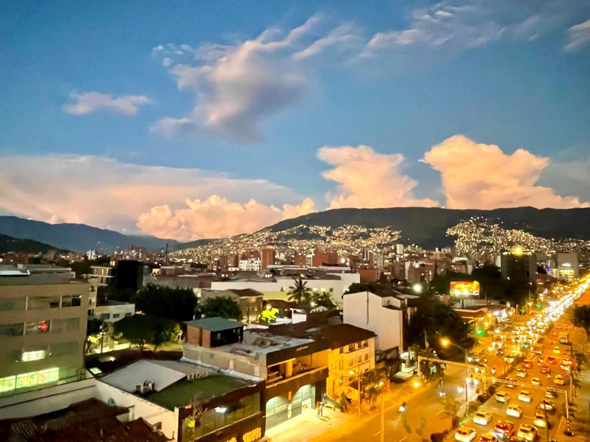 Apartamento En Laurels Medellín Buitenkant foto