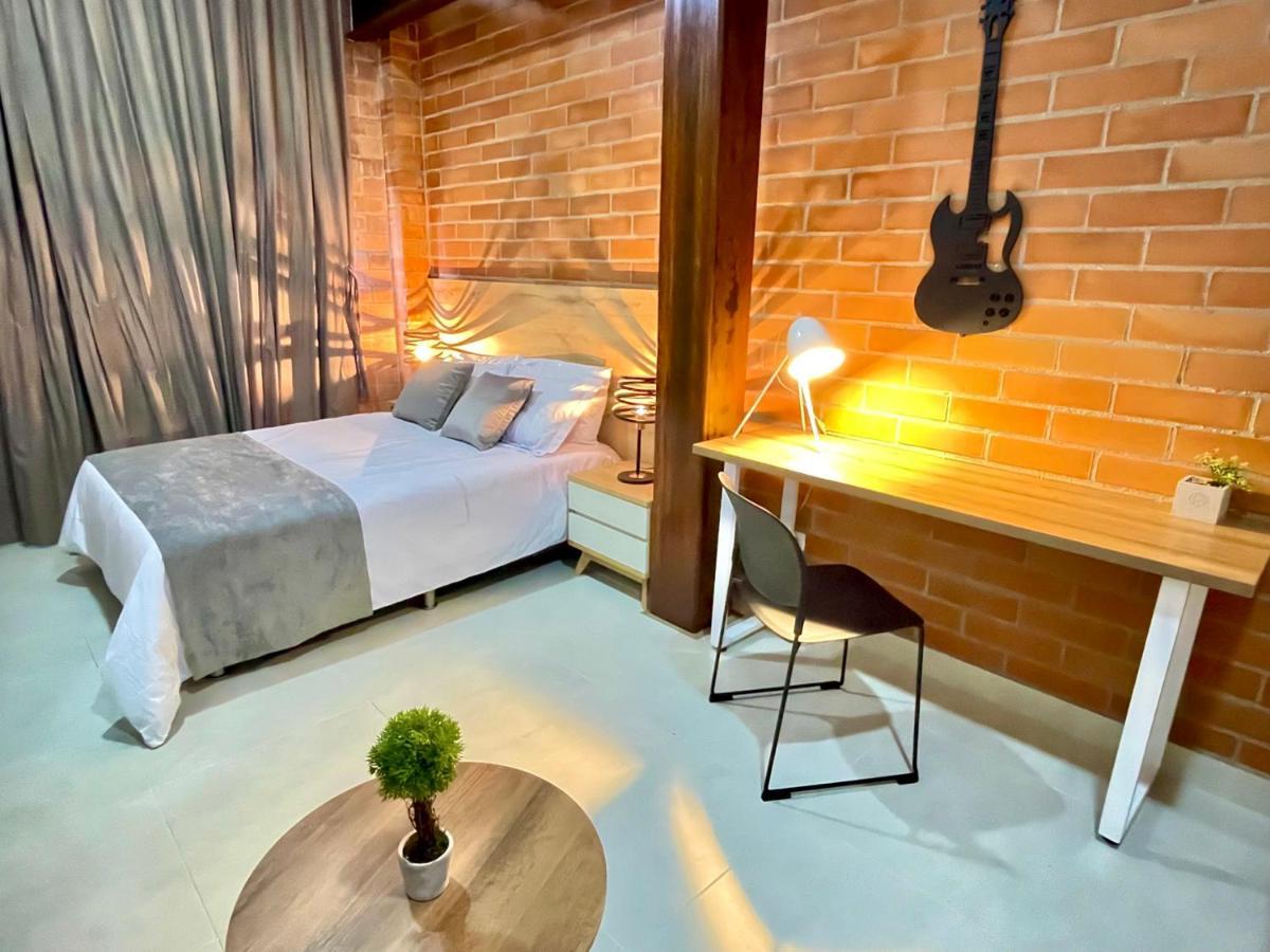 Apartamento En Laurels Medellín Buitenkant foto